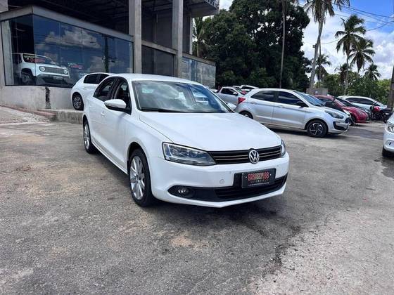 VOLKSWAGEN JETTA 2.0 COMFORTLINE FLEX 4P TIPTRONIC VOLKSWAGEN JETTA 2.0 COMFORTLINE FLEX 4P TIPTRONIC